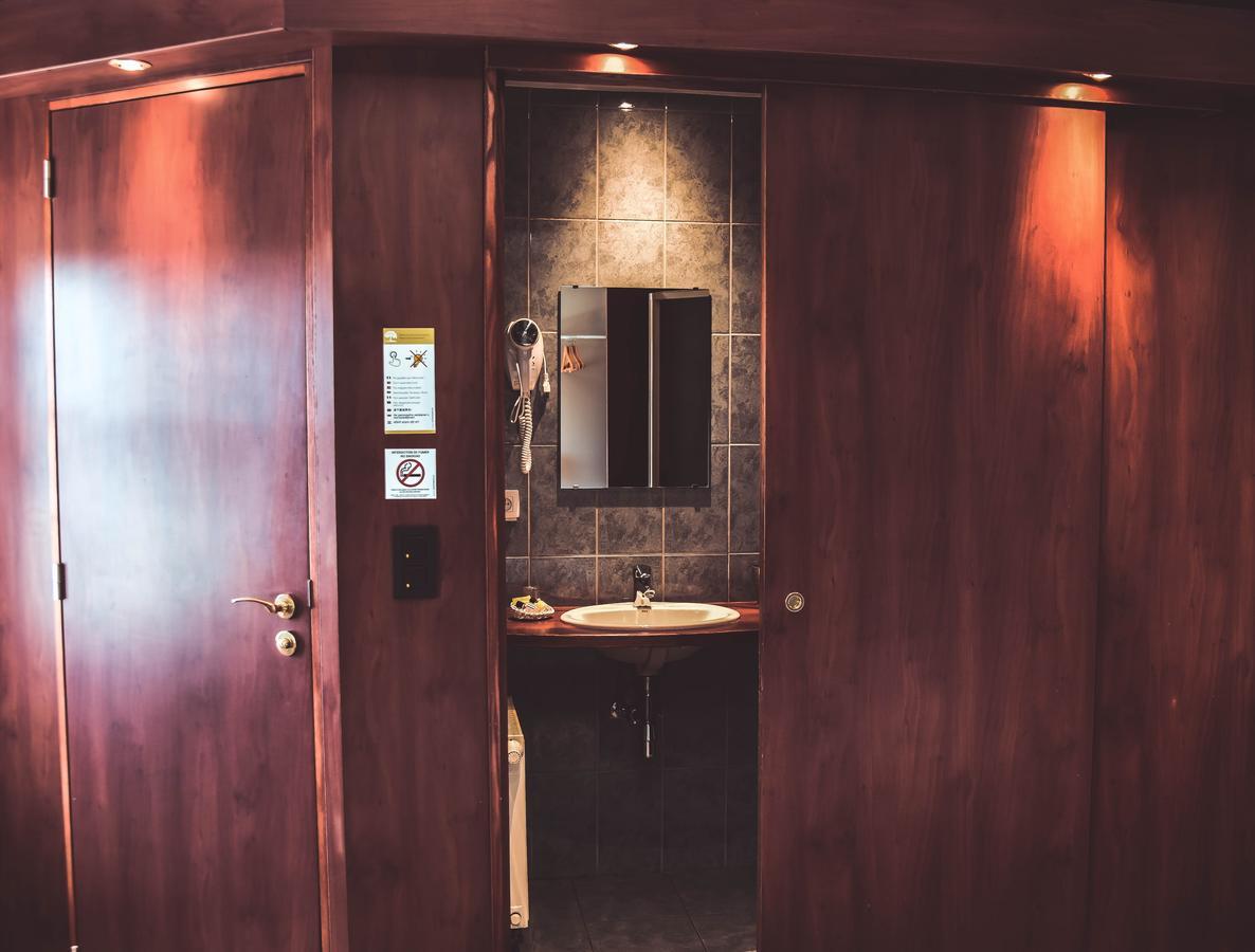 Hotel L'Etoile De Marie Rocroi 外观 照片